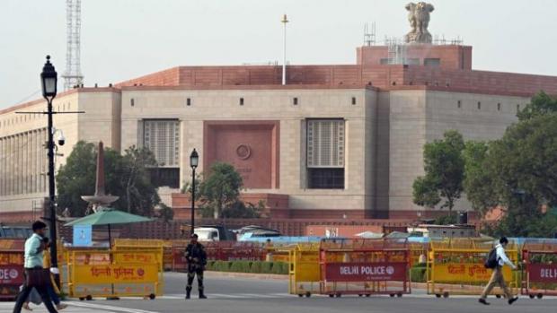 Перша сесія в новій будівлі парламенту Індії може змінити назву країни