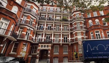 Будинок у Лондоні, де має власність олігарх Геннадій Тимченко. Фото: скріншот з відео.