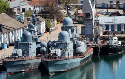 Міноборони РФ визнало пошкодження двох кораблів у Севастополі