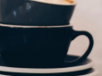 Чим відчистити чайний наліт на чашках за 5 хвилин: ТОП-4 найбезпечніші домашні засоби