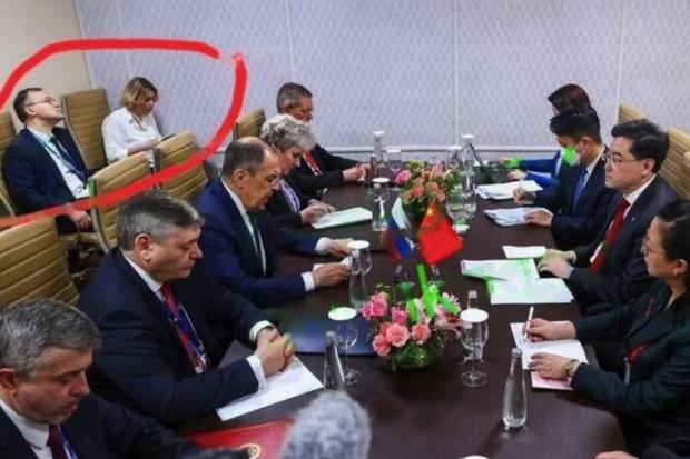У дипломата, який літав із Захаровою та Лавровим на саміт G20, виявлено холеру