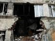 Обстріл Покровська: Ракета окупантів вдарила по будівлі соцзахисту, де перебувало 50 осіб