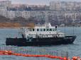 У Севастополі вибухнув російський корабель