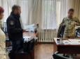За кордон виїхало щонайменше 100 ухилянтів: У Києві викрили масштабну схему військкоматів