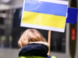 Життя українських біженців погіршиться в країні Європи: Уряд ухвалив рішення