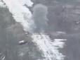 Війна машин: Український FPV  ЗСУ під Авдіївкою знищив колісний дрон російських загарбників, залишивши ворога без боєприпасів (відео)