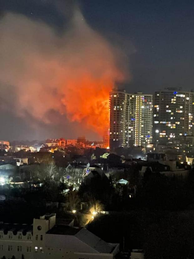  Пожежа в Одесі у Новорічну ніч через влучання Шахеда