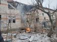 Російський Shahed влучив у житловий двоповерховий будинок на Сумщині, під завалами опинилися люди