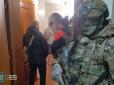 Хотів втекти, але не встиг: У Києві затримано бізнесмена-зрадника, який постачав продукти російській армії (фото)