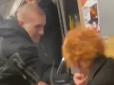 Руде волосся не сподобалося? У київському метро чоловік побив хлопця на очах у інших пасажирів (відео)