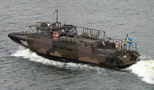 Шведський швидкісний бойовий катер Combat Boat 90 виробництва компанії Saab.
