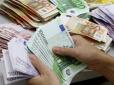 Українцям виплачують по 900 євро допомоги від країни ЄС: Стало відомо, хто може отримати