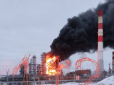 Вночі дрони підпалили один з найбільших у Росії НПЗ  - Нижегородський. Зруйновано унікальну установку з перегону нафти (фото, відео)