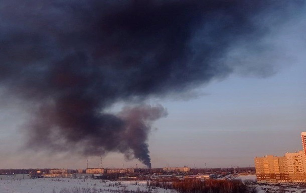 Нафтопереробний завод в Рязані, приблизно за 200 кілометрів від Москви, один із тих, по котрих було завдано ударів