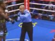 Підняв суперника і кинув на ринг: Боксера дискваліфікували за неспортивну поведінку під час бою (відео)