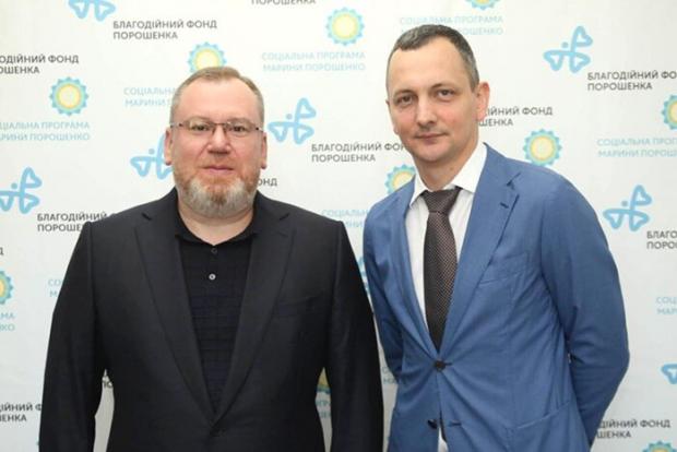 Колишній голова Дніпропетровської ОДА Валентин Резніченко і його позаштатний радник Юрій Голик (зліва направо). Фото: соцмережі.