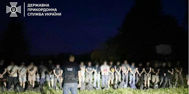 На кордоні в Одеській області затримали 24 ухилянтів (Фото:ДПСУ/Telegram)