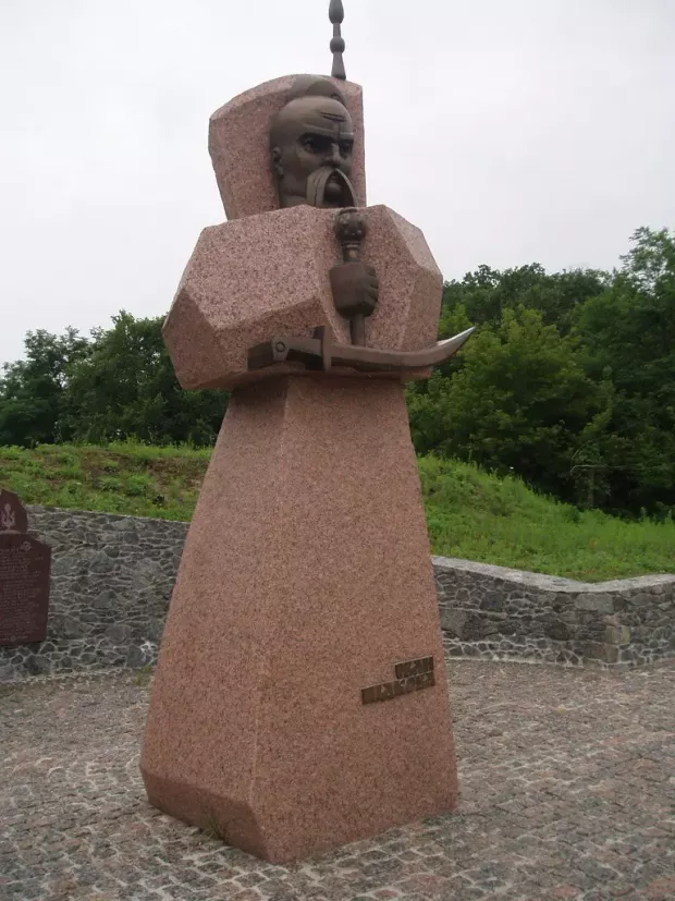 Пам'ятник Івану Підкові на Тарасовій горі в Каневі. Фото Олексія Горбачевського. Суспільне надбання