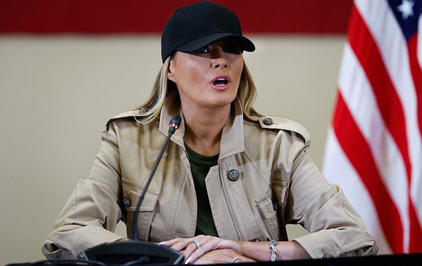 Меланія Трамп не брала участі у поїздці на Аляску