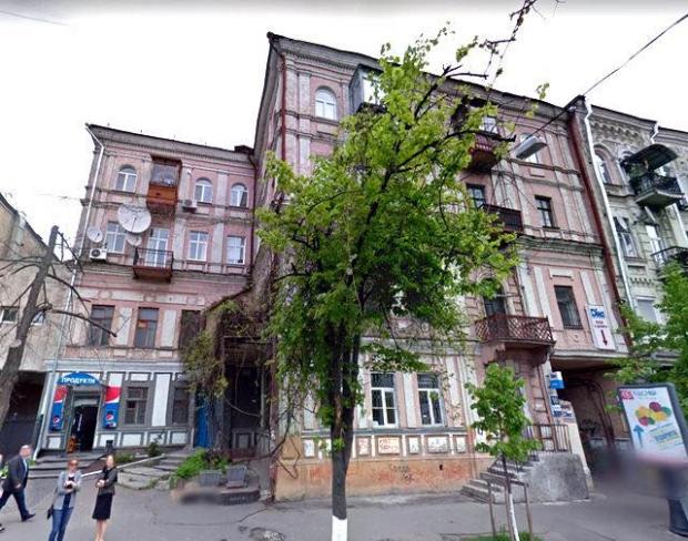 Так історична будівля виглядала ще кілька років тому