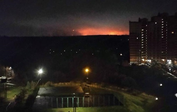 Заграву видно за кілометри від епіцентру пожежі