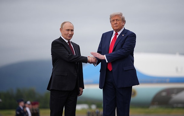 Путін і Трамп під час зустрічі на Алясці