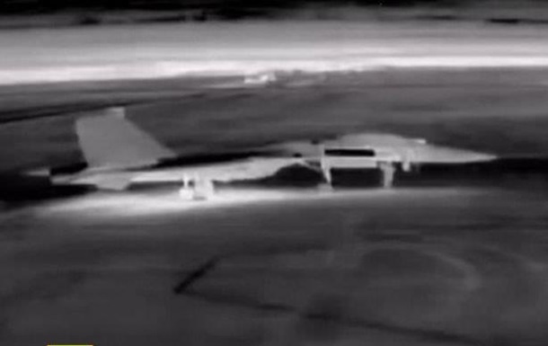 Російський Су-27 перед ураженням. Фото: СБУ