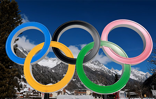 Через зростання цін перед Олімпіадою-2026 в Італії школяра вигнали з автобуса: він шість кілометрів ішов пішки під час снігопаду