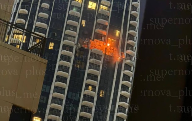 У Дубаї Герань-2 влетів у хмарочос - ЗМІ