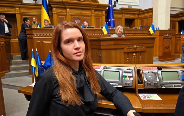 Нардеп Мар’яна Безугла