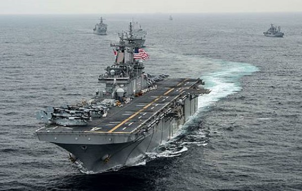 Десантний корабель USS Boxer
