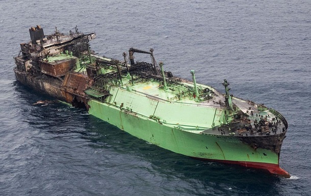 Пошкоджене російське судно Arctic Metagaz