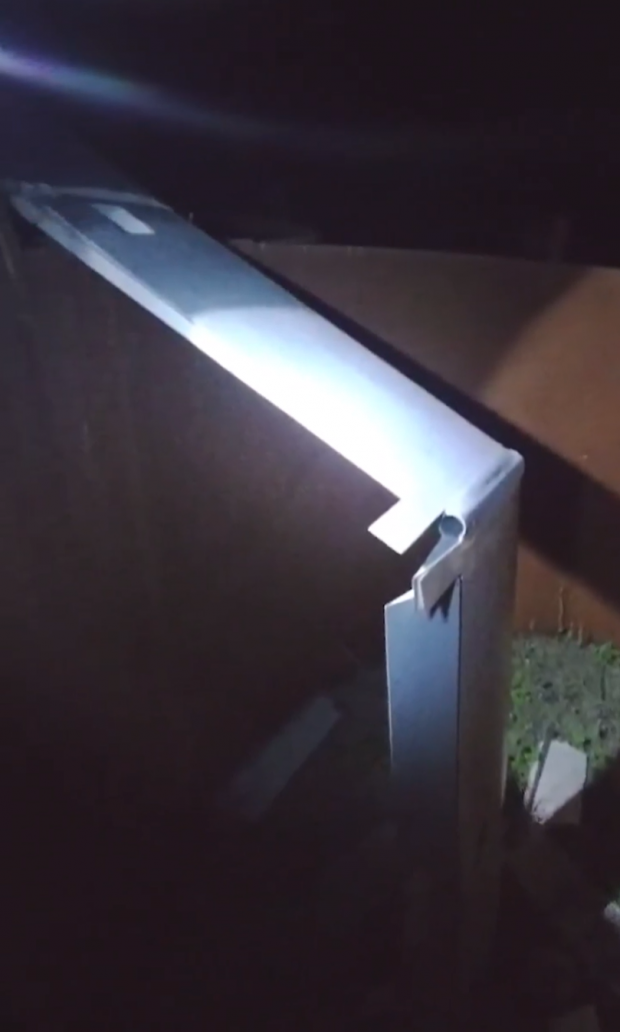 Кадр з відео на якому видно ймовірно хвіст українського дрона FP-1 або FP-2