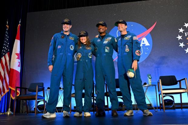 Сума може здивувати: стало відомо, скільки заробляють астронавти програми "Артеміда"