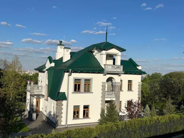 Особняк командувача Київським військовим округом, побудований після війни