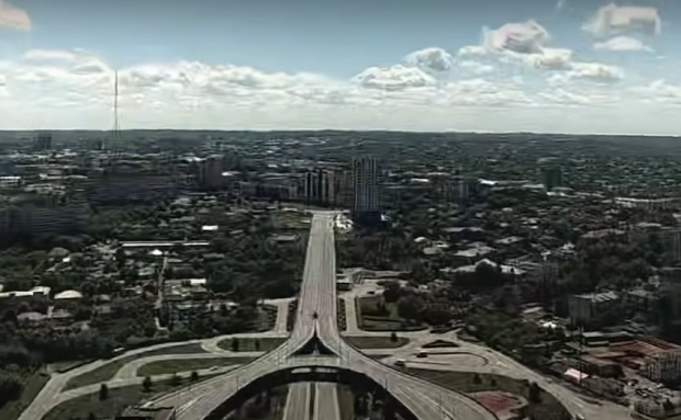 Окупований Луганськ з висоти польоту безпілотника ЗСУ