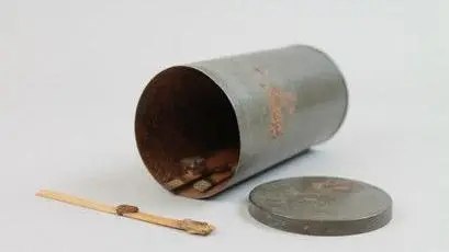 У музеї Престон-Парк у Стоктон-он-Тіз представлені сірники, дуже подібні до "вогників тертя" Вокера Preston Park Museum