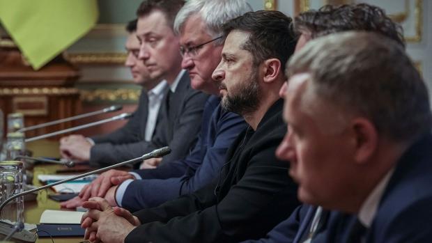 Ukraine's President Zelenskiy and Honduras' President Asfura meet in Kyiv