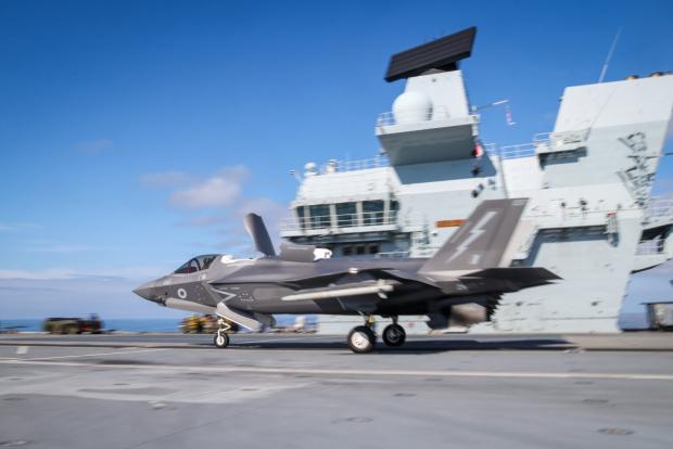 Зліт британського F-35B із авіаносця HMS Prince of Wales для перехоплення російського Ту-142. 6 липня 2026 року. Фото: Ministry of Defence