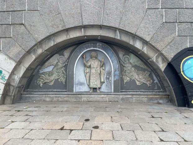 Горельєф із зображенням Князя Володимира Великого. Фото: Роман Маленков / Facebook