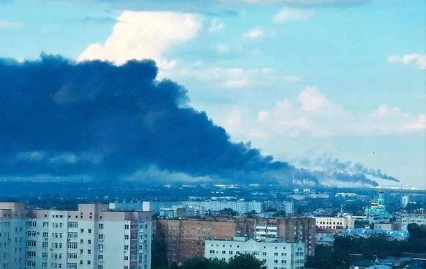 Уражений НПЗ "Сизранський" є одним із найбільших нафтопереробних підприємств РФ