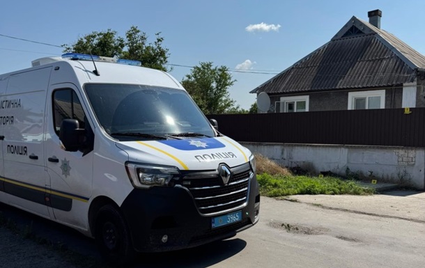 СЗЧ-шник на Дніпропетровщині поранив поліцейських і застрелився сам