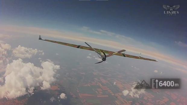 Ворожий дрон не врятувала набрана висота. Скрін з відео Lasar’s Group