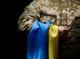 Українців за кордоном автоматично ставитимуть на військовий облік: Що зміниться при зверненні до консульства