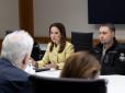 Поспішив відмежуватися від нового скандалу: Зеленський звільнив з ОП Ірину Мудру на тлі розслідування та обшуків НАБУ
