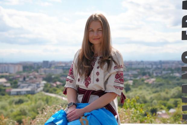 Ольга Максимова у маминій вишиванці