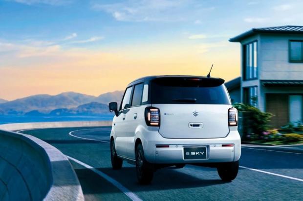 Запас ходу Suzuki e Sky становить 310 км