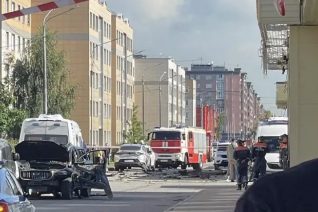 Наслідки вибуху автомобіля з російським підполковником у Санкт-Петербурзі