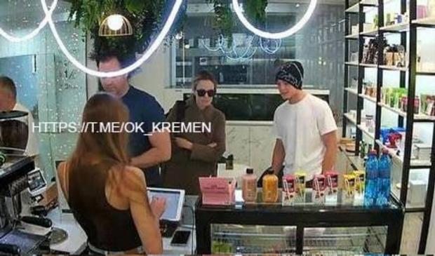 Джолі обирає каву