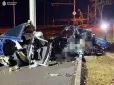 Страшна трагедія в Харкові: Боєць Нацгвардії за кермом Tesla врізався в опору - він і пасажирка загинули